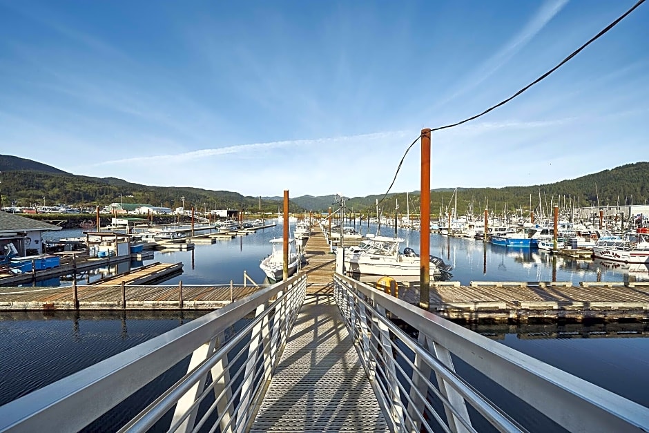 Garibaldi Inn at the Bay