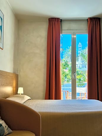 Quadruple Room with Terrace