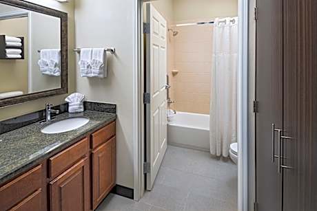 2 Double 1 Bedroom Suite