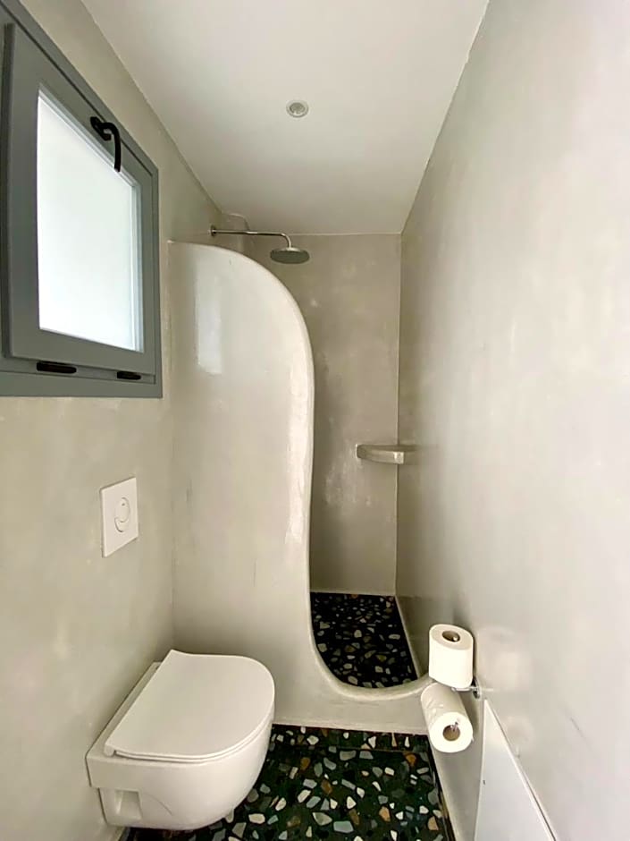 Anny Studios & Rooms Perissa Beach
