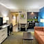 Holiday Inn & Suites Atlanta Airport North By IHG