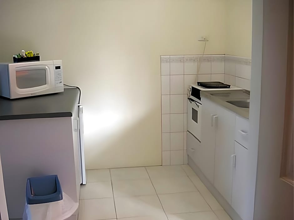 Cairns Holiday Lodge