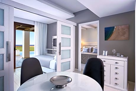 Two Bedroom Family Premium Suite Room Swim up Sea View (2 Adults + 2 Children)