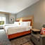 Candlewood Suites McPherson By IHG