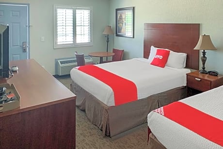OYO Hotel Pearsall I-35 West