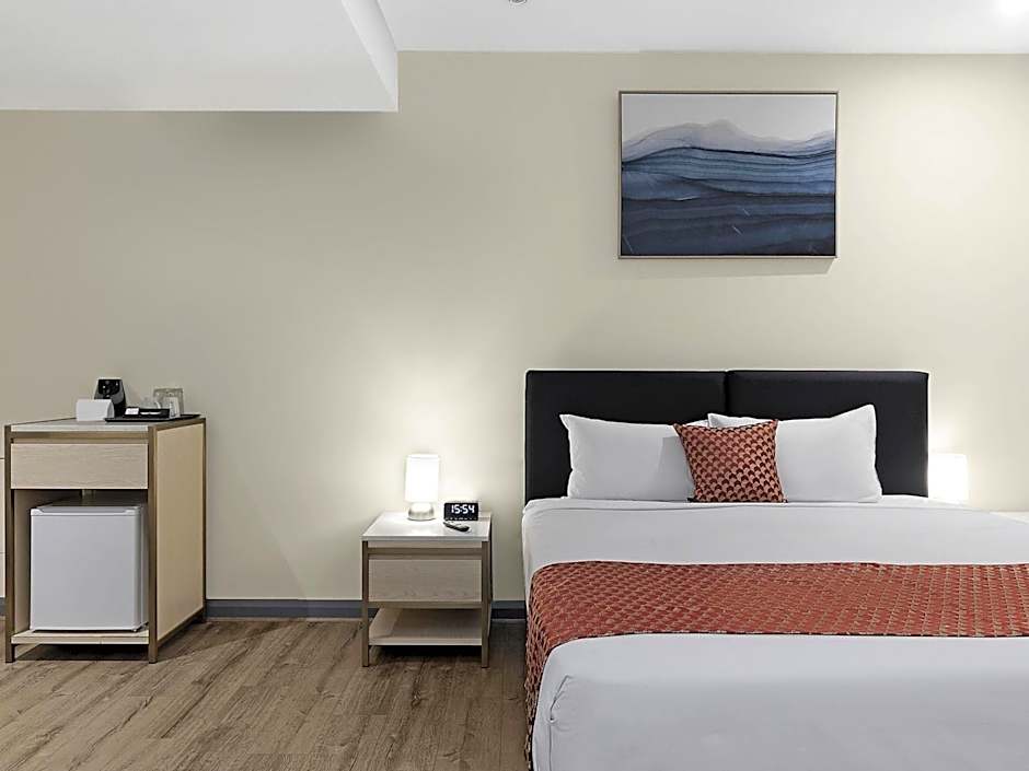 Breakfree on Broadway Sydney