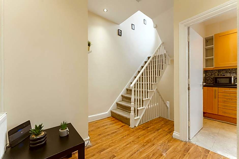 Mile End Rooms – London