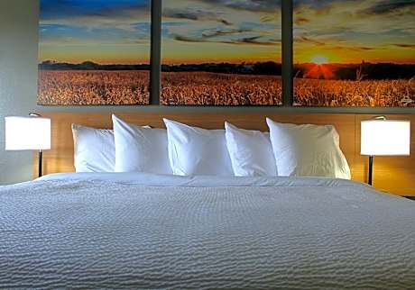 King Room- Non-Smoking