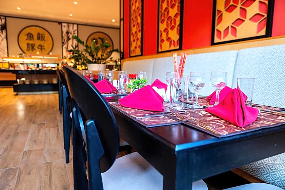 Astoria Hotel All Inclusive- Private Beach & Beach Club