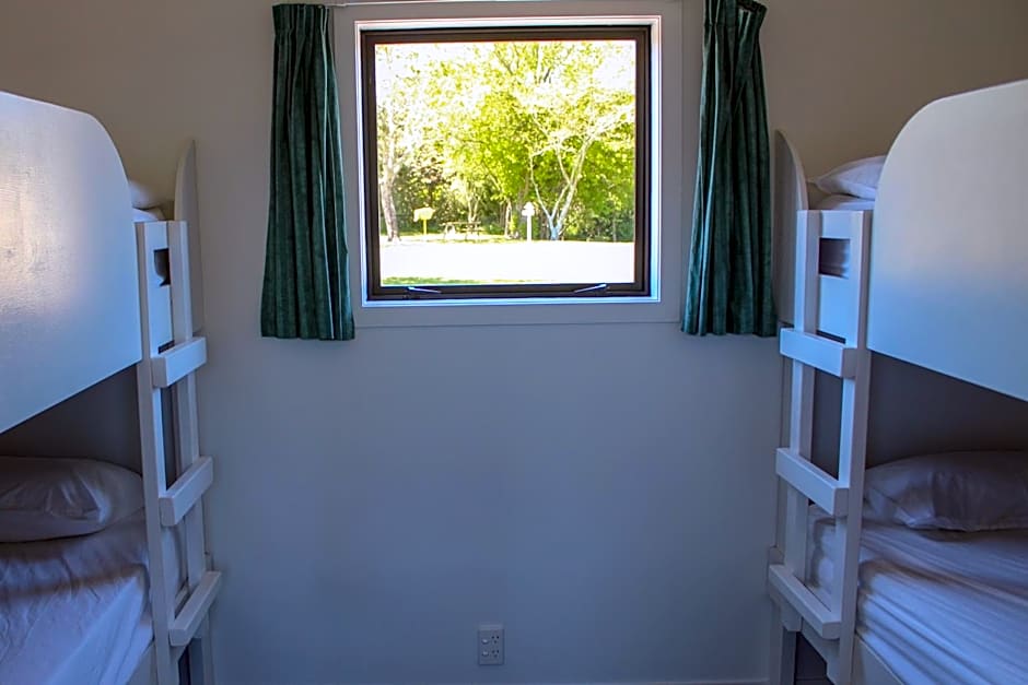 Holdens Bay Holiday Park