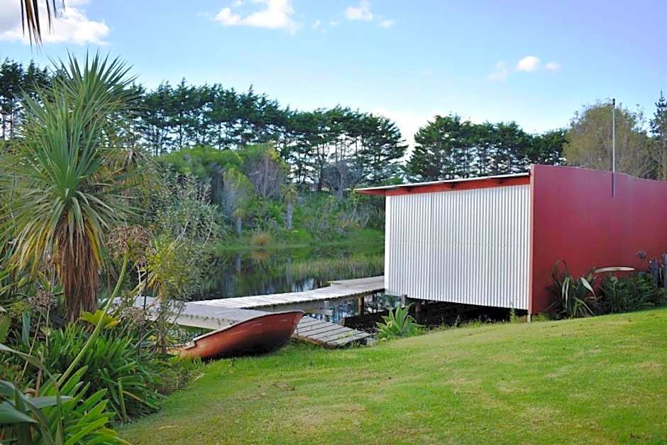 The Lakes - Kai Iwi Lakes Exclusive Retreat