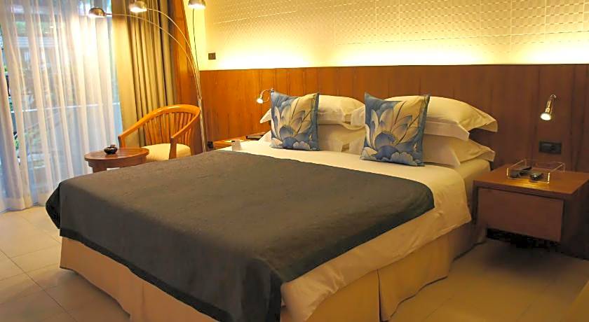 Safari Beach Hotel - SHA Extra Plus