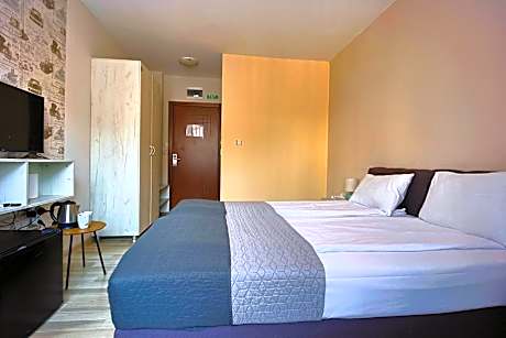 Double or Twin Room with Balcony