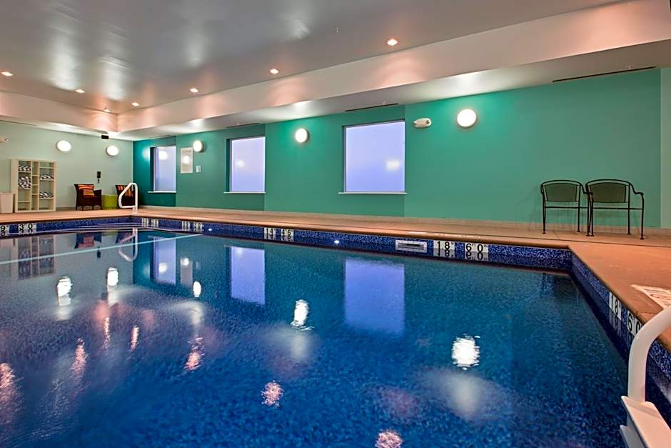 Holiday Inn Express & Suites Carlisle By IHG