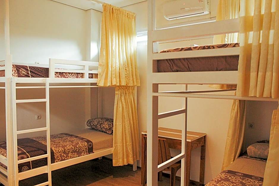 Rion Hostel Bogor