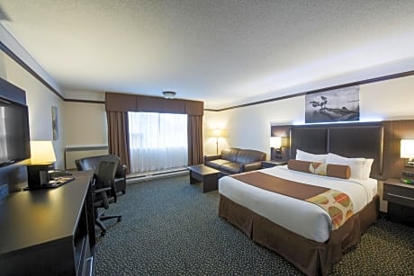 Queen Room with Sofa Bed