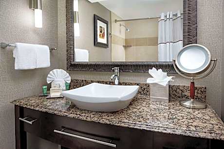 1 King Bed Executive Floor