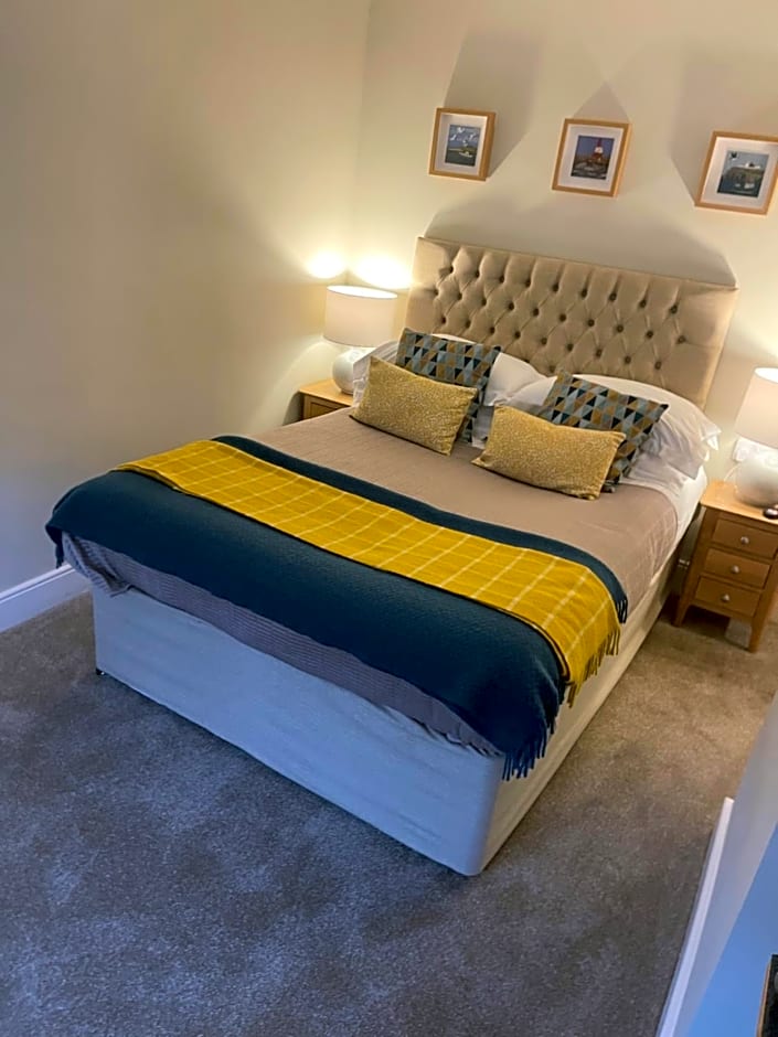 Horncliffe room only accommodation