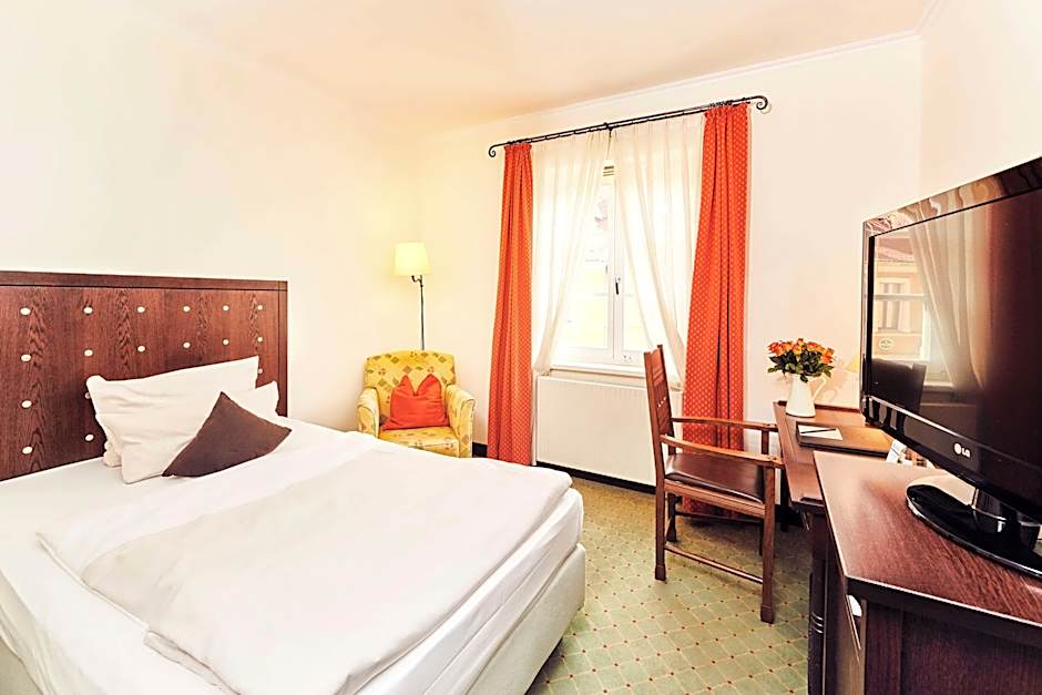 Photo 1 of 1 of Business 1 Twin Bed