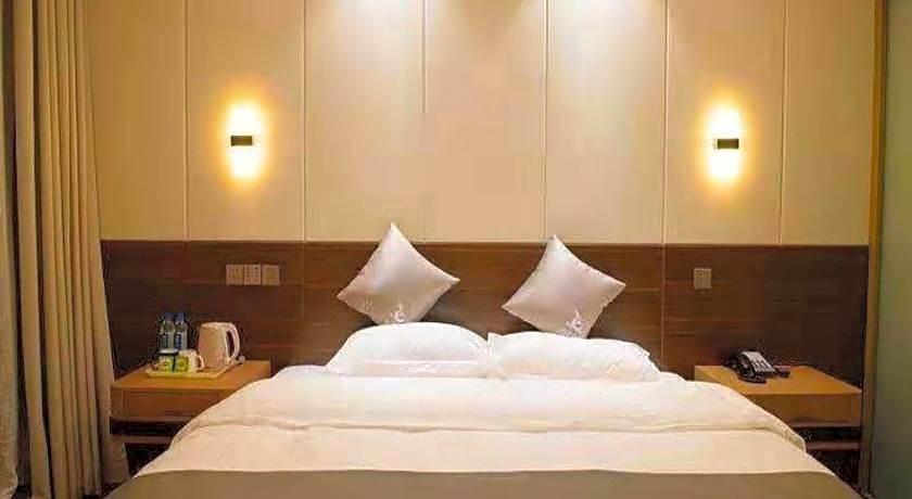 GreenTree Eastern Rizhao High Speed Railway Station Hotel