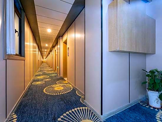 Radisson Blu Hotel (Beilun Huashan Road)