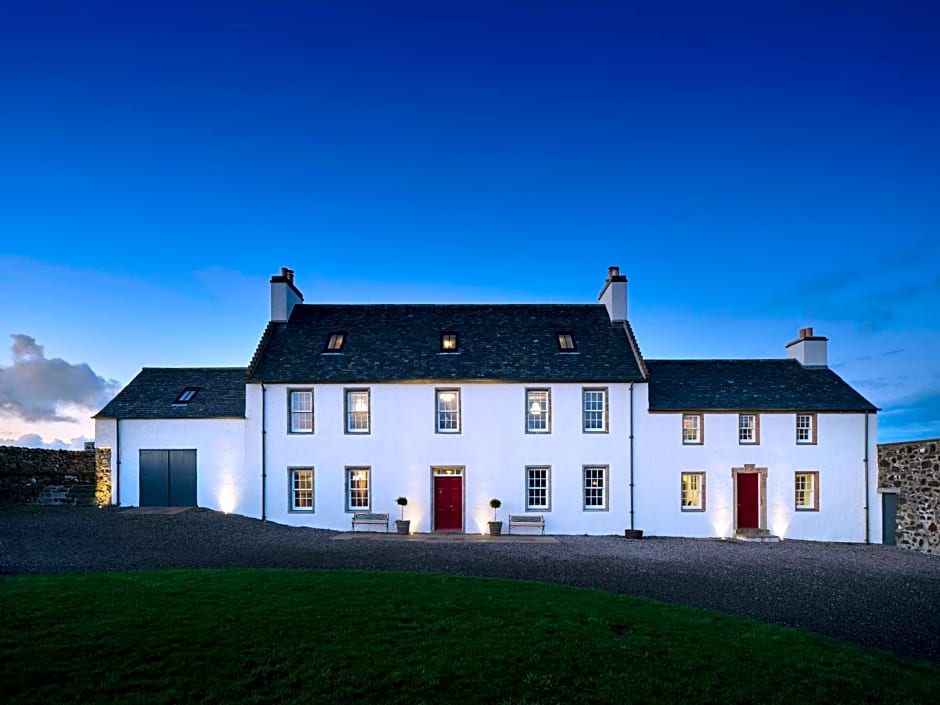 Monkstadt 1745 Restaurant with Rooms