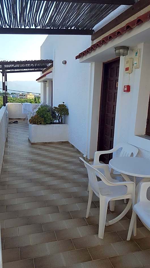 Aeolos Hotel Apartments