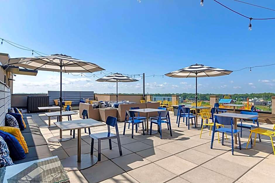 Best Western Plus Executive Residency Rigby's Water World Hotel