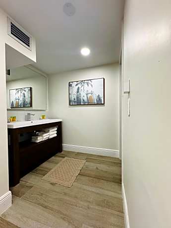 Melbourne Beach Resort & Surf Club