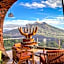 Caldera Hotel & Restaurant