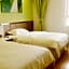Shell Shanghai Baoshan District Tieli Road Subway Station Tiefeng Road Hotel