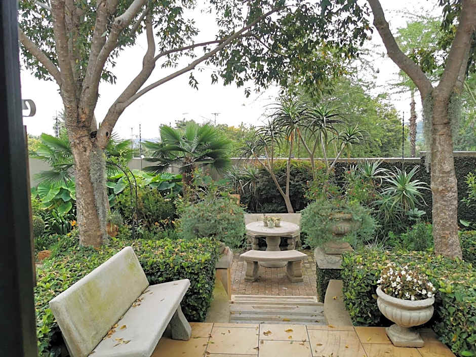 At 98 on Lynburn Guest House