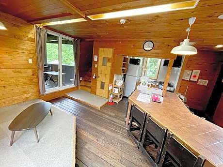 Cottage (9 Adults)