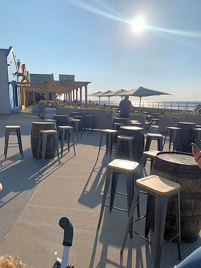 Jacobs Retreat- Lido Beach- well behaved dogs welcome