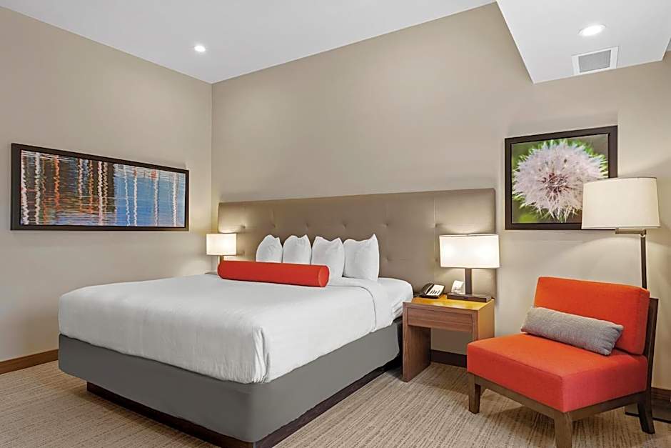 Mountain View Inn & Suites