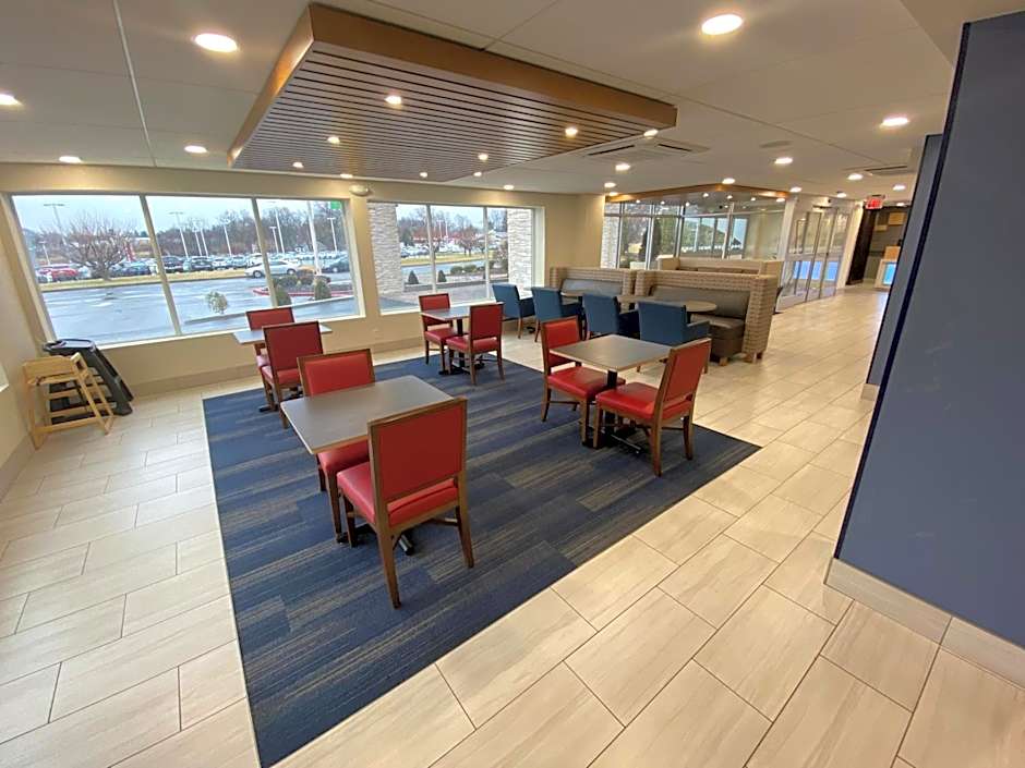 Holiday Inn Express Allentown North By IHG