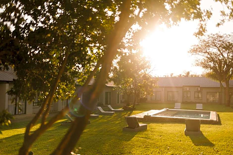 Hamiltons Lodge & Restaurant