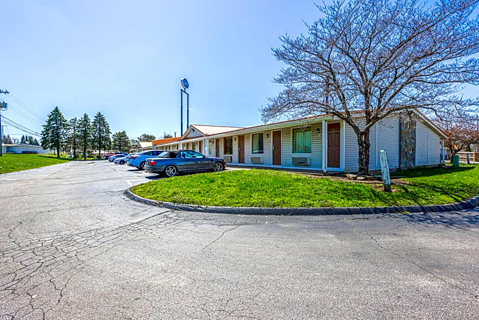 Cozy Garden Inn By OYO Hwy 40 Richmond
