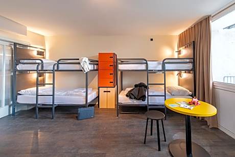 Bed in 10-Bed Mixed Dormitory Room