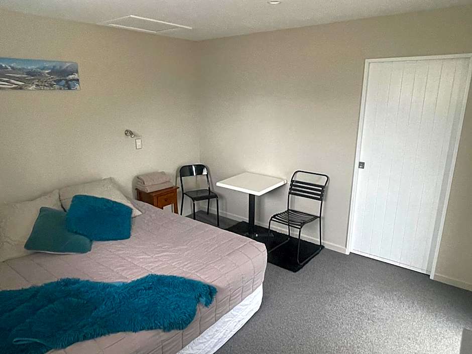 Springfield Motel and Lodge