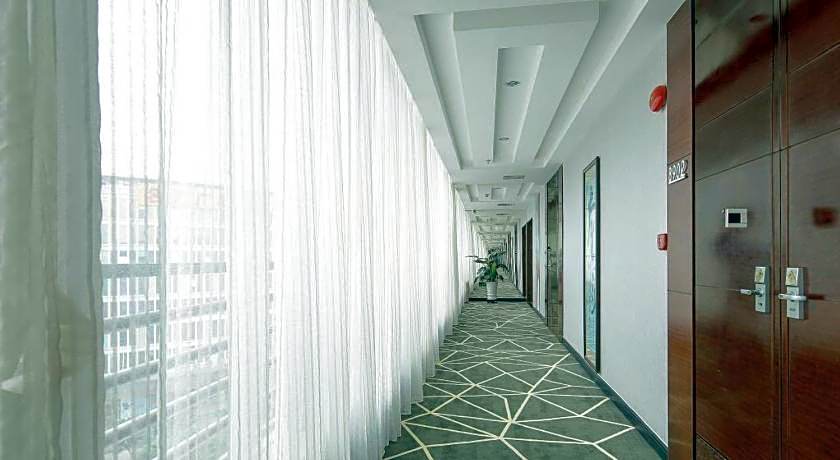 Calvin Hotel