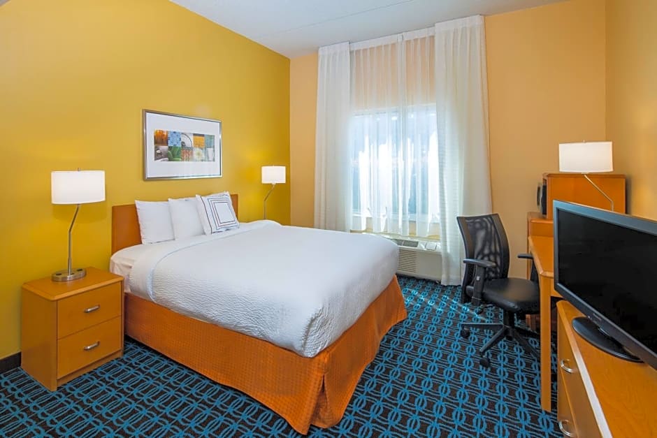 Fairfield Inn & Suites by Marriott San Antonio Airport/North Star Mall