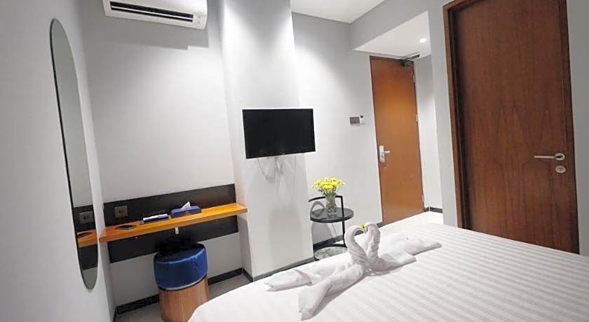 Hotel Youstay Semarang by Sinergi