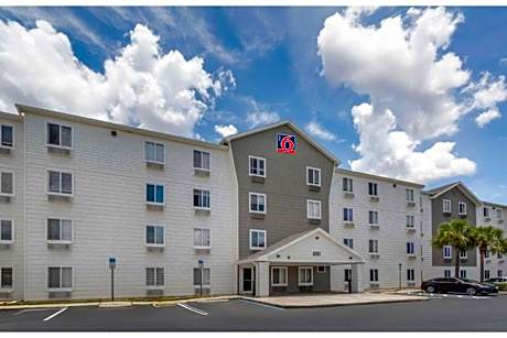 Studio 6 Extended Stay Fort Myers FL