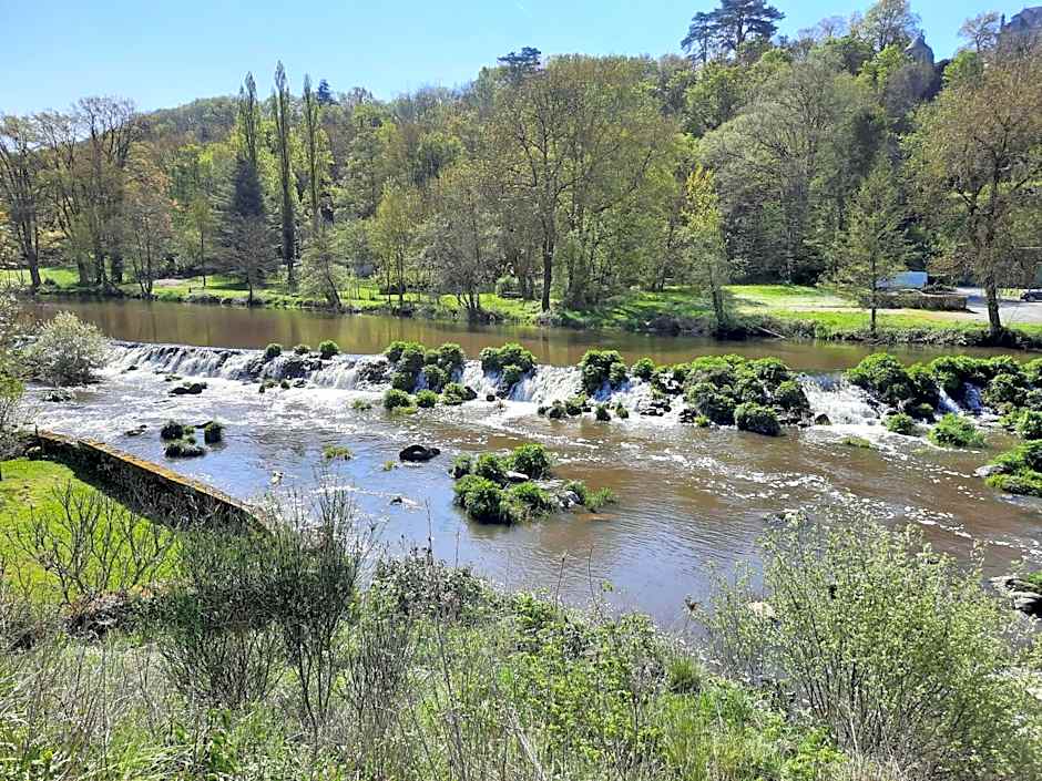 Hôtel De La Barbacane
