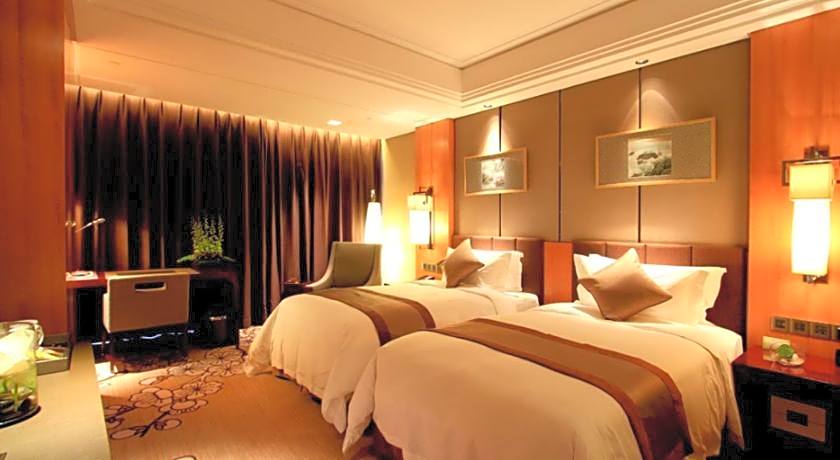 Zhangjiagang Zhonglian GDH International  Hotel