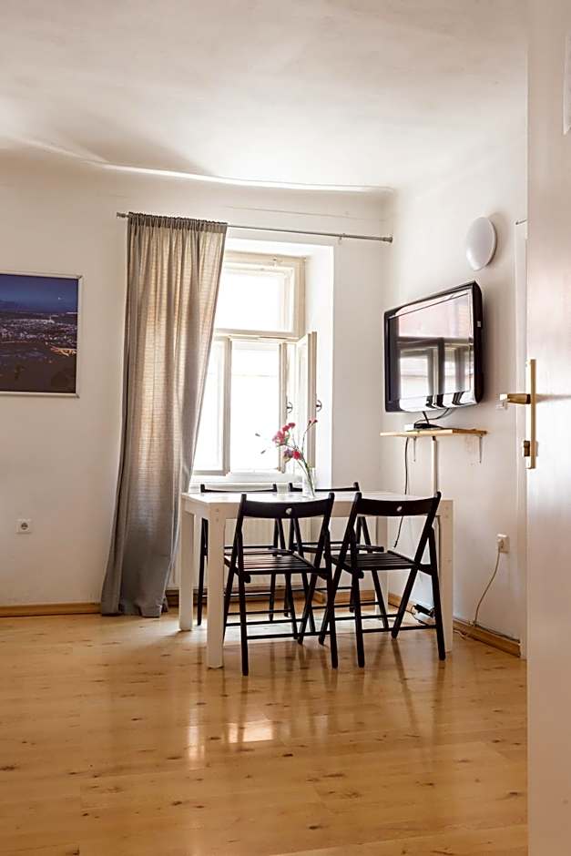 Cukrarna Guest Accommodation