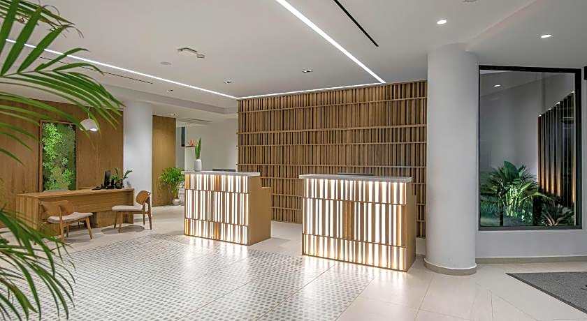 Lavris Hotels