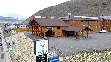 The Antler Lodge - Gardiner