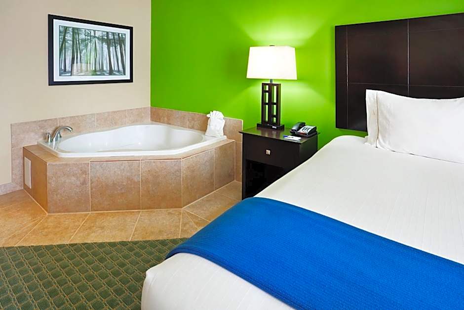 Holiday Inn Express Hotel & Suites Newport South By IHG
